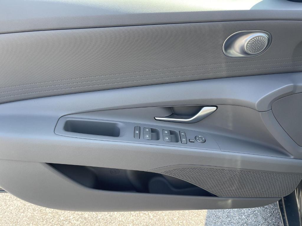 new 2025 Hyundai ELANTRA HEV car, priced at $26,697