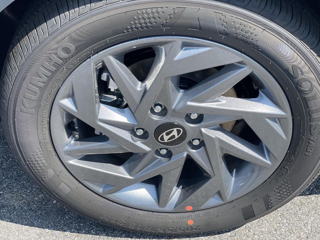 new 2025 Hyundai ELANTRA HEV car, priced at $26,697