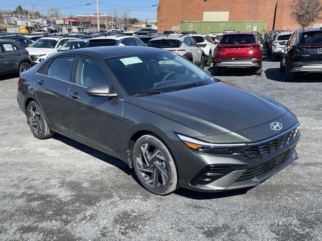 new 2025 Hyundai Elantra car, priced at $27,460