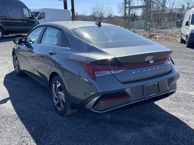 new 2025 Hyundai Elantra car, priced at $27,460