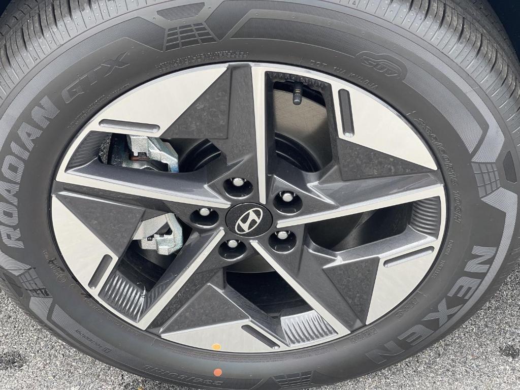 new 2025 Hyundai TUCSON Hybrid car, priced at $37,975