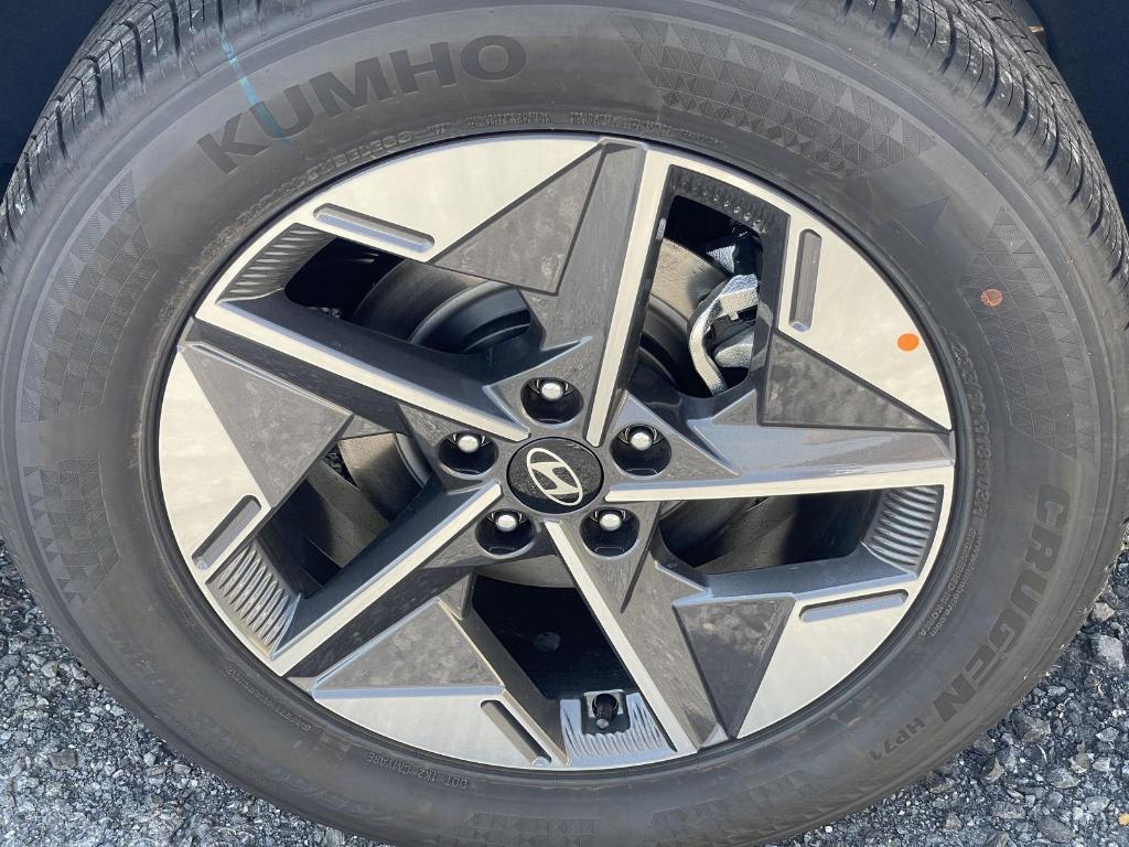 new 2025 Hyundai Tucson car, priced at $33,967