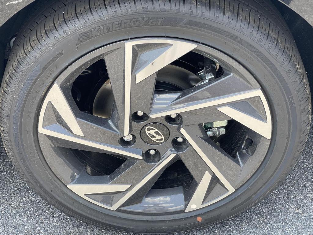 new 2025 Hyundai ELANTRA HEV car, priced at $28,635