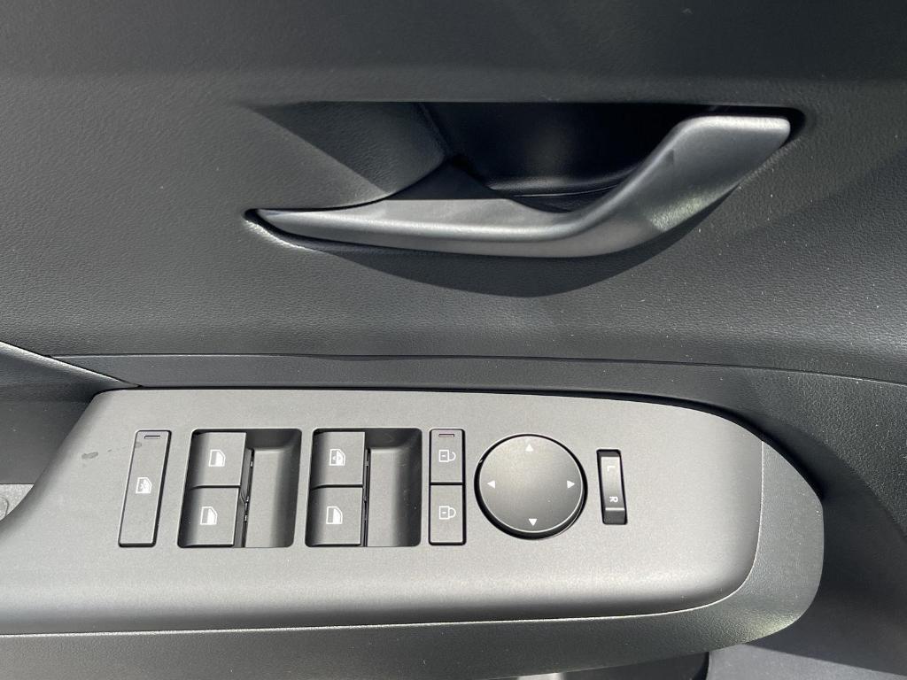 new 2025 Hyundai Kona car, priced at $28,717
