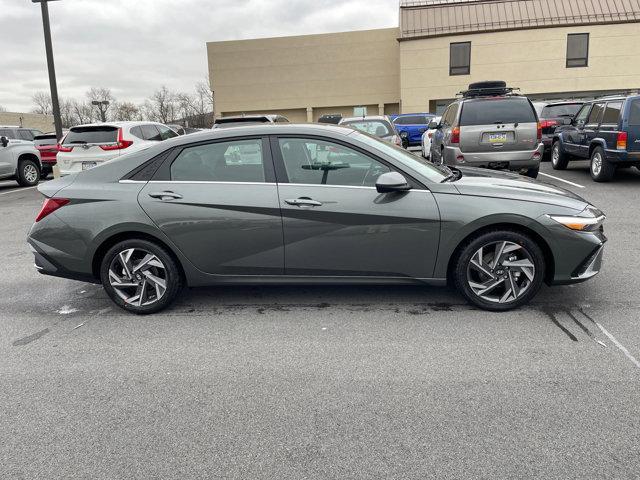 new 2024 Hyundai Elantra car, priced at $27,005