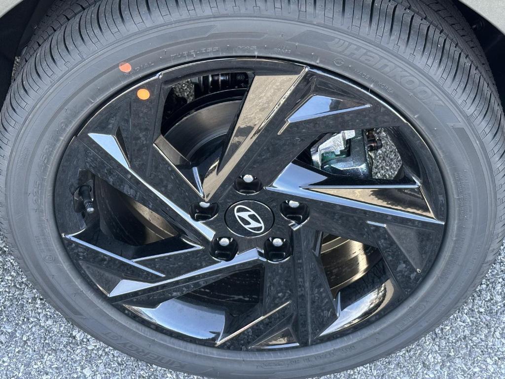 new 2026 Hyundai ELANTRA HEV car, priced at $28,716