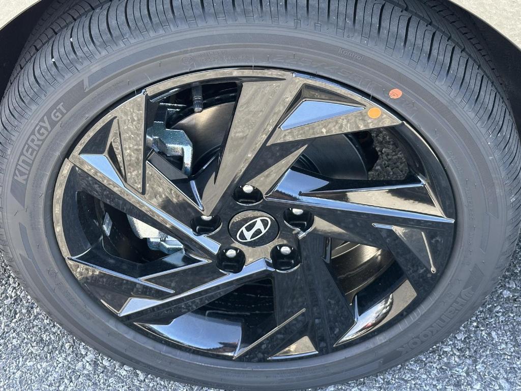 new 2026 Hyundai ELANTRA HEV car, priced at $28,716