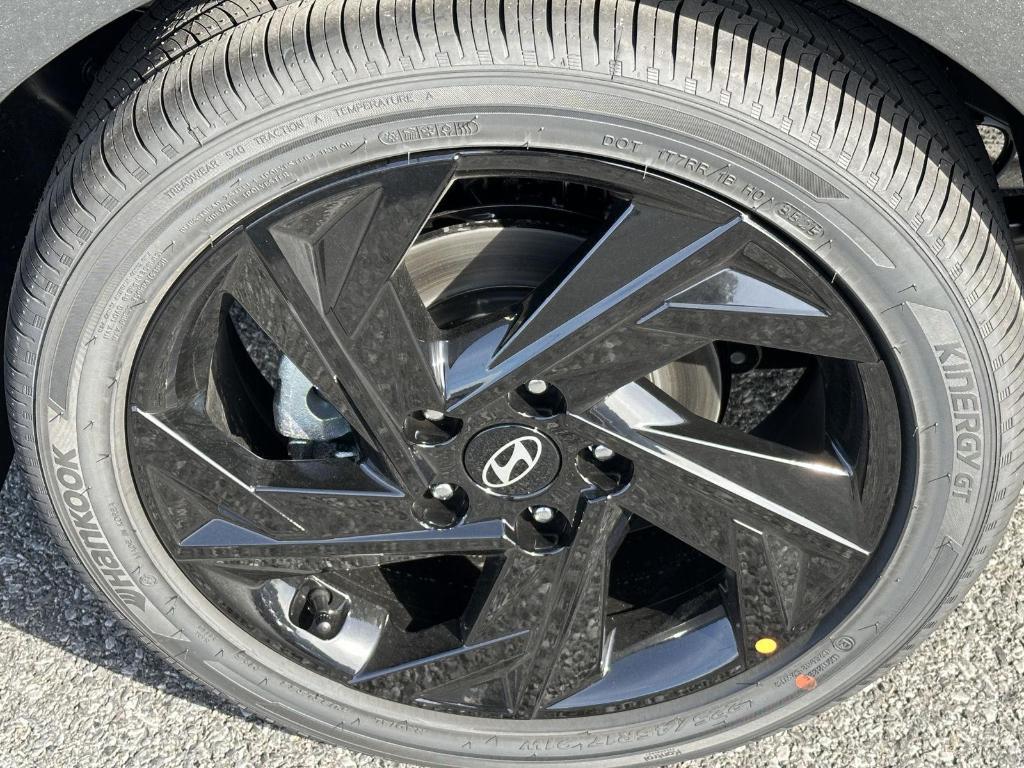 new 2026 Hyundai ELANTRA HEV car, priced at $28,716