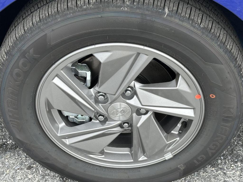 new 2025 Hyundai Elantra car, priced at $23,563