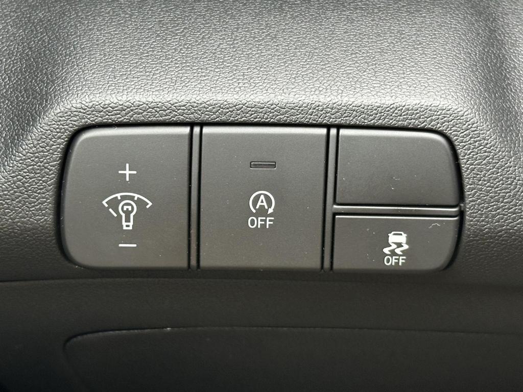 new 2025 Hyundai Elantra car, priced at $23,563