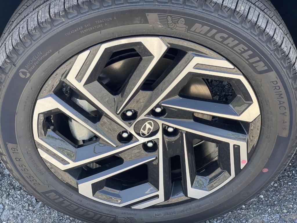 new 2025 Hyundai Tucson car, priced at $40,850