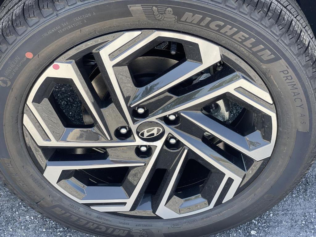 new 2025 Hyundai Tucson car, priced at $40,850