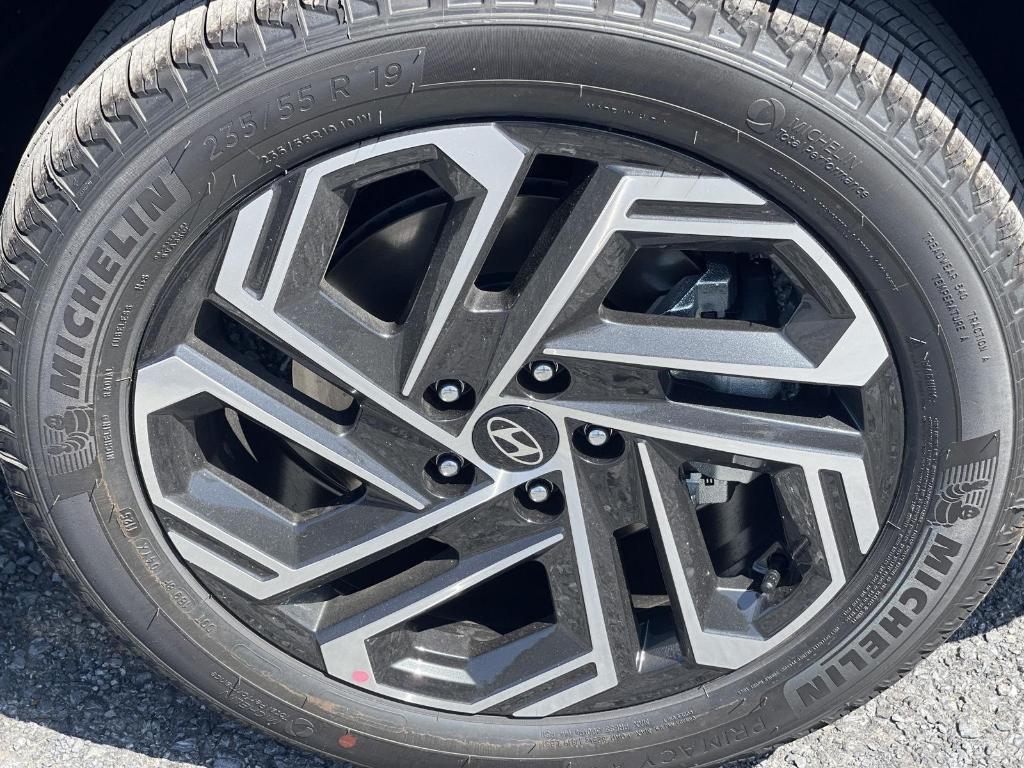 new 2025 Hyundai Tucson car, priced at $40,850
