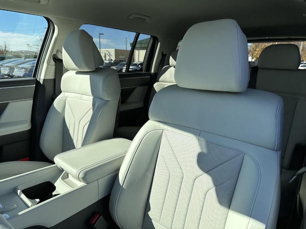 new 2026 Hyundai SANTA FE HEV car, priced at $41,860