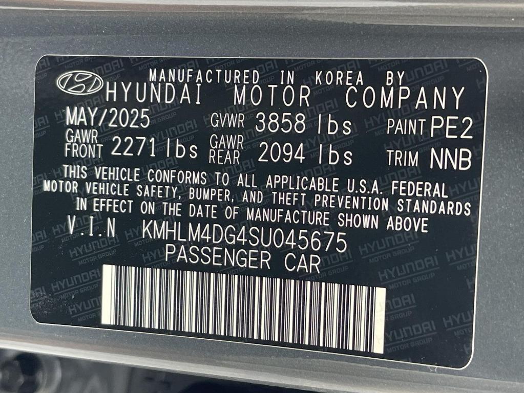 new 2025 Hyundai Elantra car, priced at $24,435