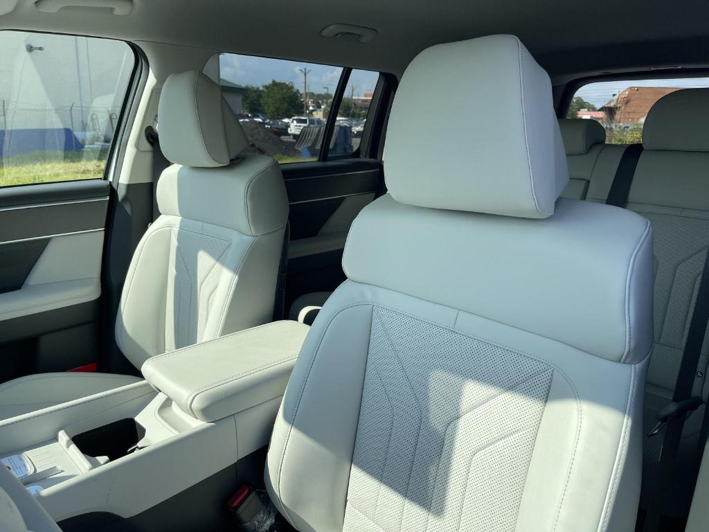 new 2026 Hyundai SANTA FE HEV car, priced at $42,180