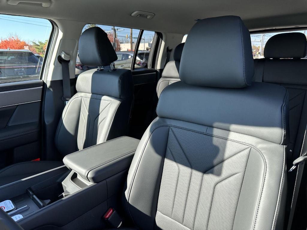 new 2026 Hyundai SANTA FE HEV car, priced at $41,860