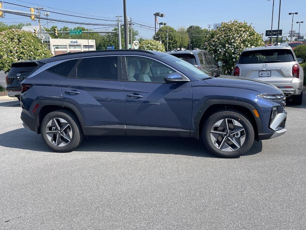 new 2025 Hyundai Tucson car, priced at $33,480