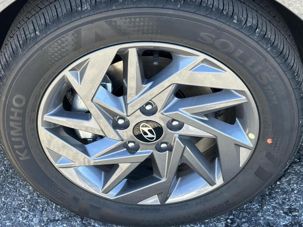 new 2026 Hyundai ELANTRA HEV car, priced at $26,789