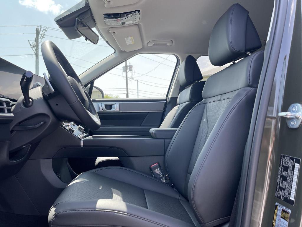 new 2025 Hyundai Santa Fe car, priced at $39,589