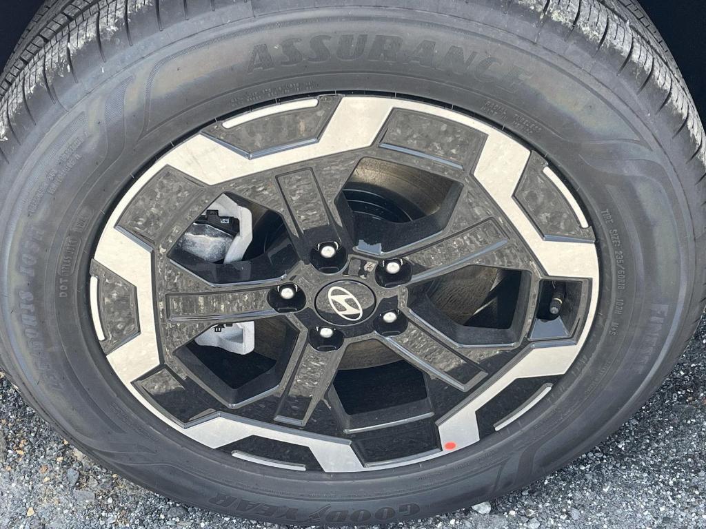 new 2025 Hyundai Santa Fe car, priced at $39,589