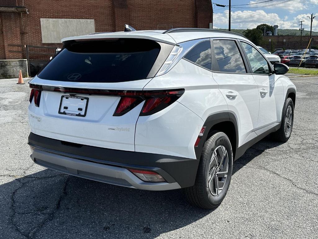 new 2025 Hyundai TUCSON Hybrid car, priced at $35,644