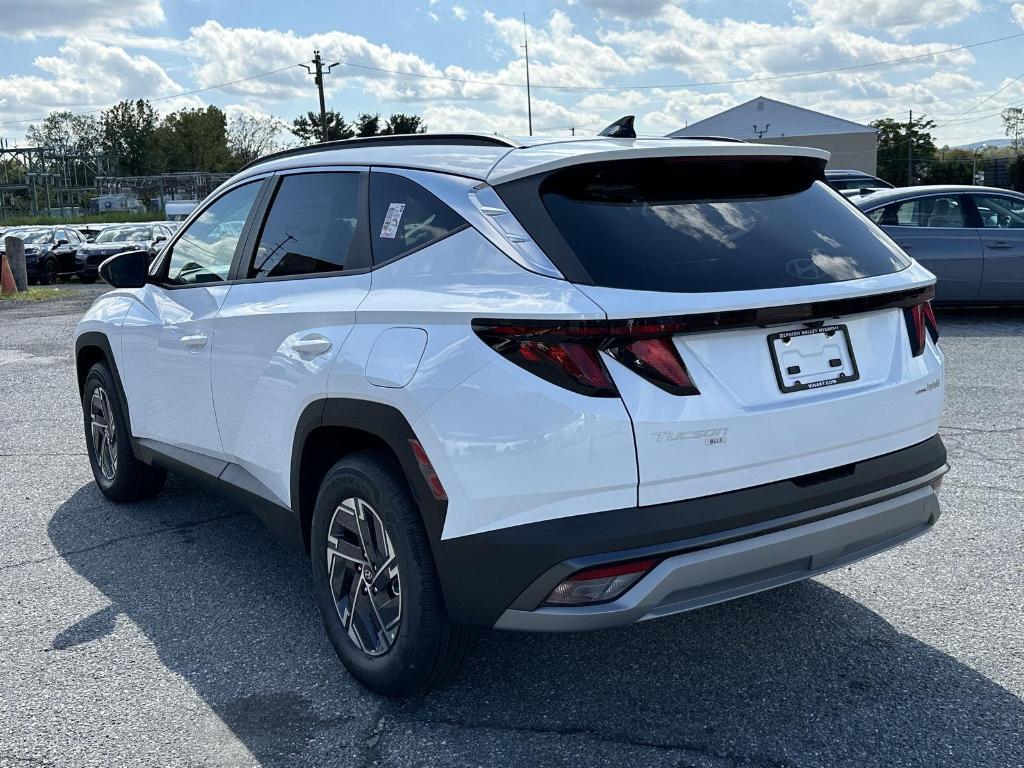 new 2025 Hyundai TUCSON Hybrid car, priced at $35,644