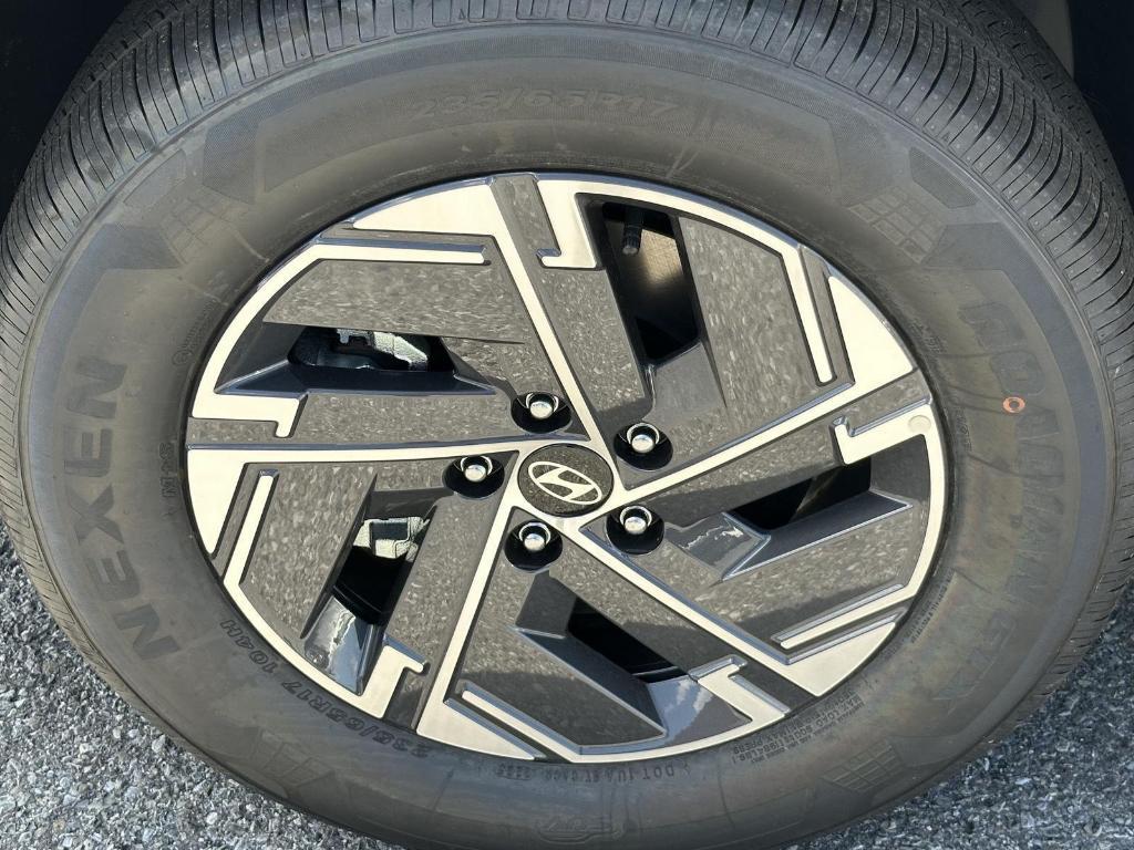 new 2025 Hyundai TUCSON Hybrid car, priced at $35,644