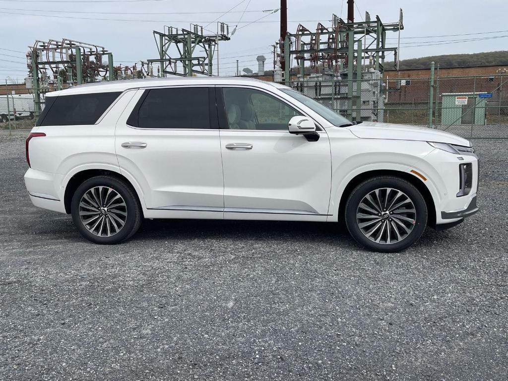 new 2025 Hyundai Palisade car, priced at $54,142
