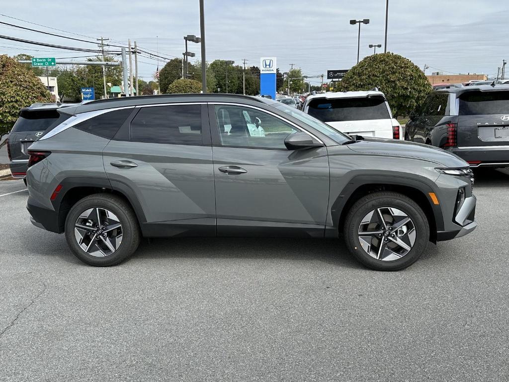 new 2026 Hyundai Tucson car, priced at $33,843