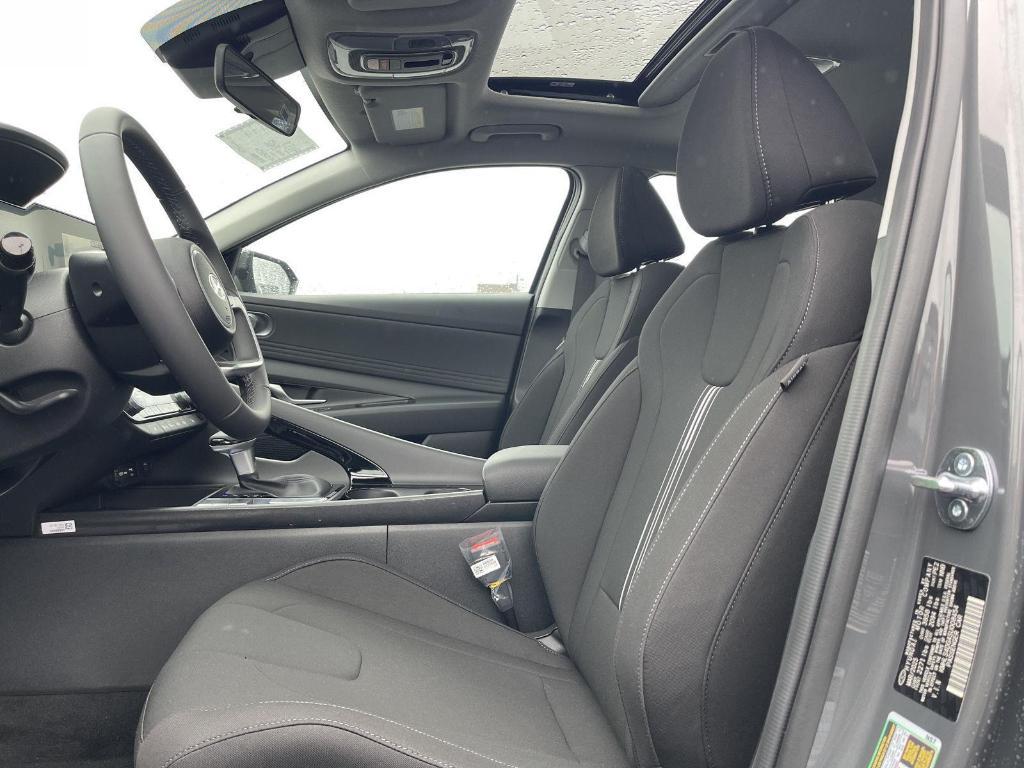 new 2025 Hyundai Elantra car, priced at $26,860