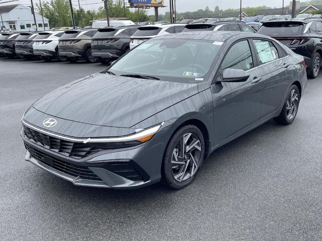 new 2025 Hyundai Elantra car, priced at $26,860