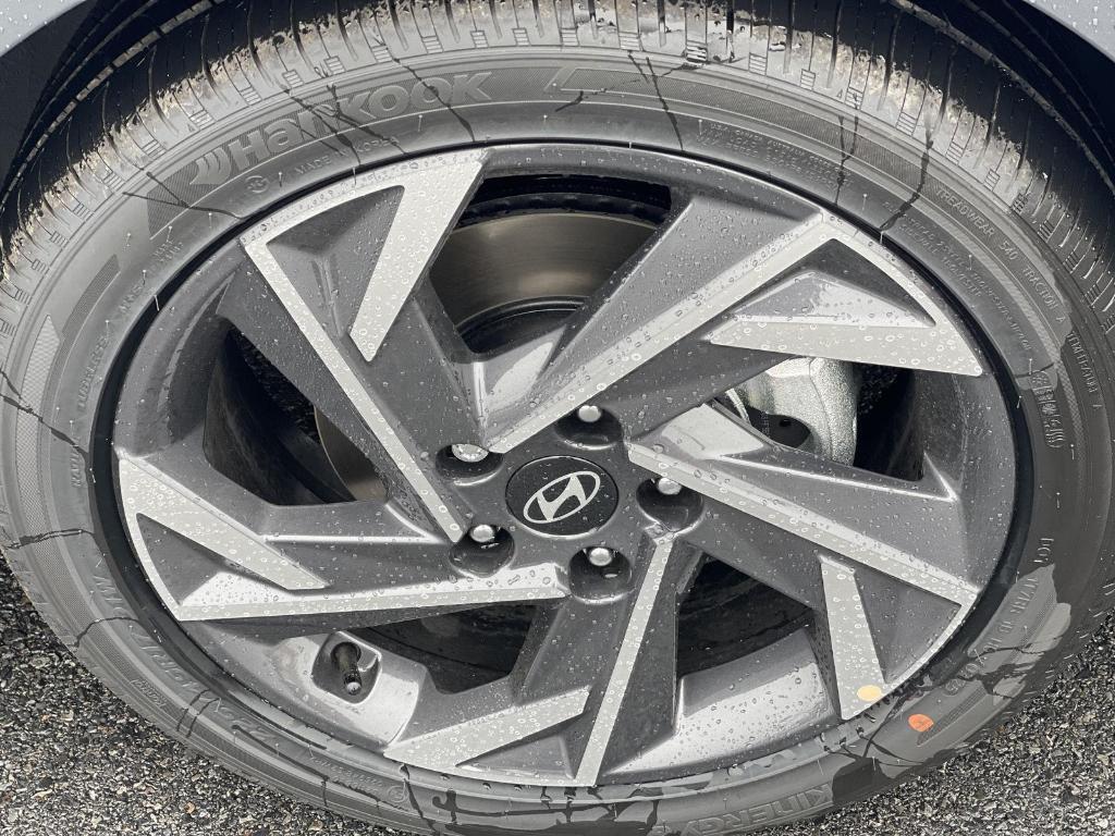 new 2025 Hyundai Elantra car, priced at $26,860
