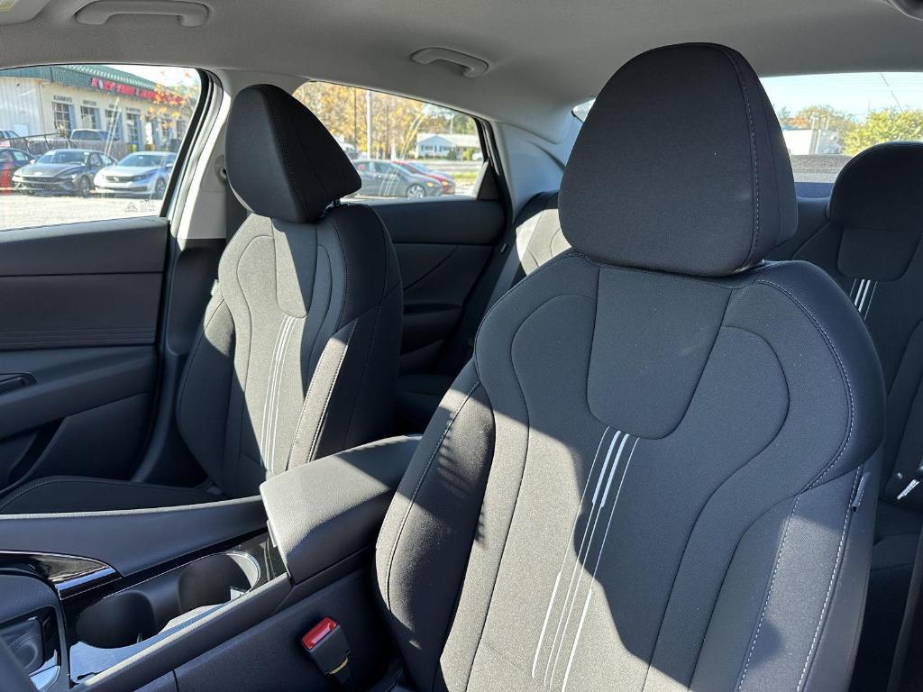 new 2026 Hyundai ELANTRA HEV car, priced at $26,792