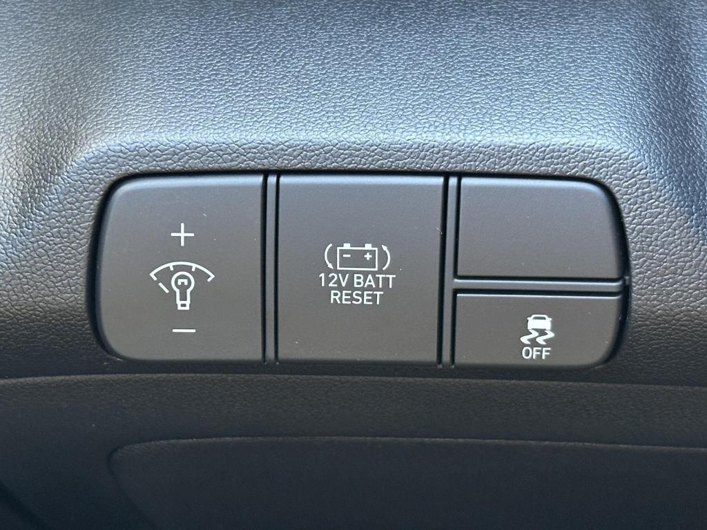 new 2026 Hyundai ELANTRA HEV car, priced at $26,792