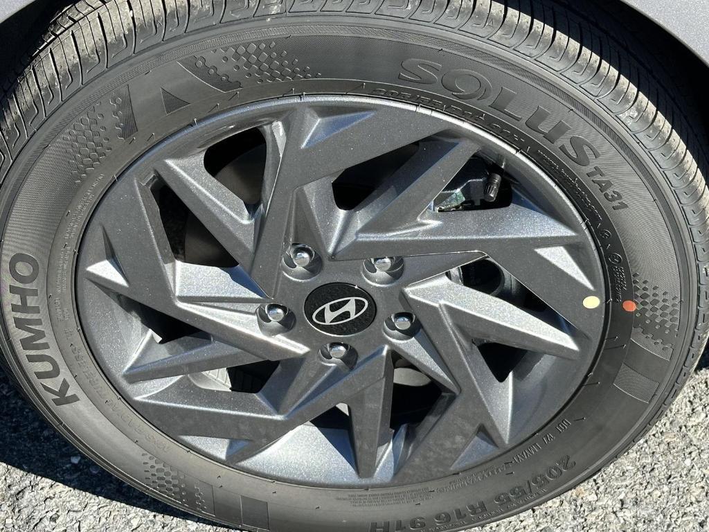 new 2026 Hyundai ELANTRA HEV car, priced at $26,792