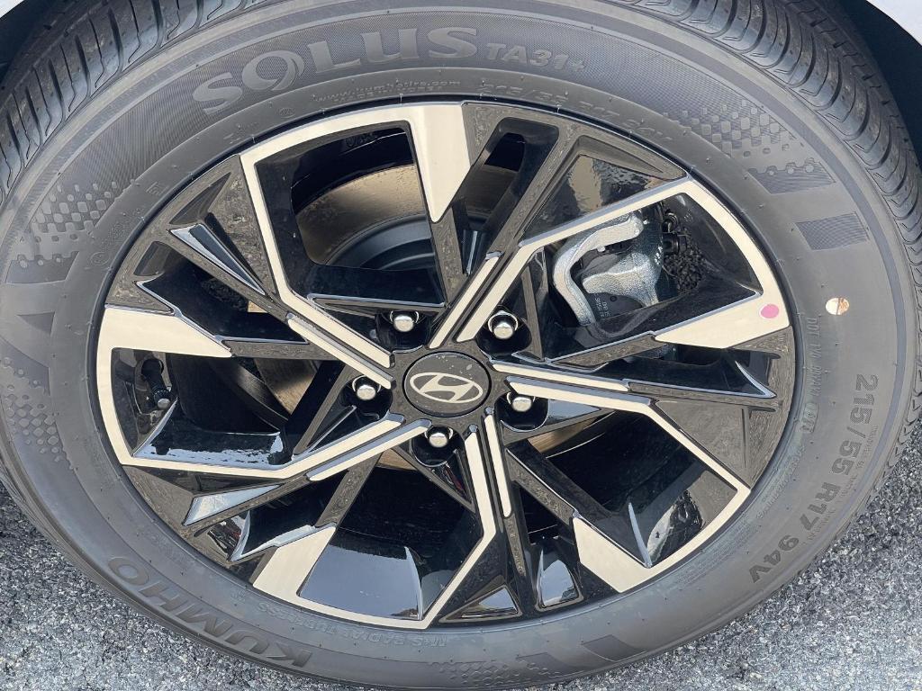 new 2025 Hyundai Sonata car, priced at $28,919