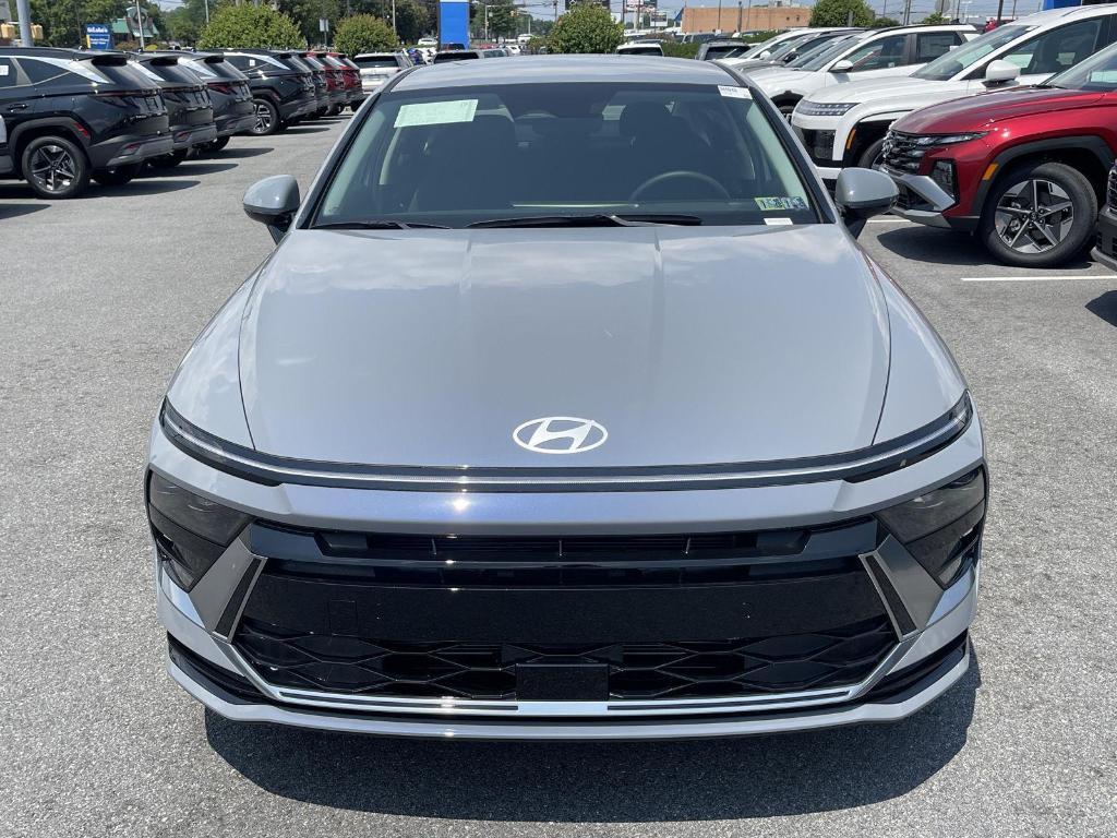 new 2025 Hyundai Sonata car, priced at $28,919