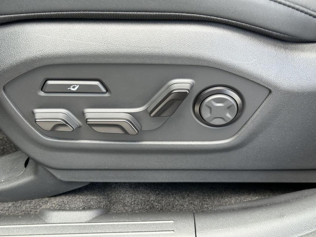 new 2026 Hyundai SANTA FE HEV car, priced at $52,281