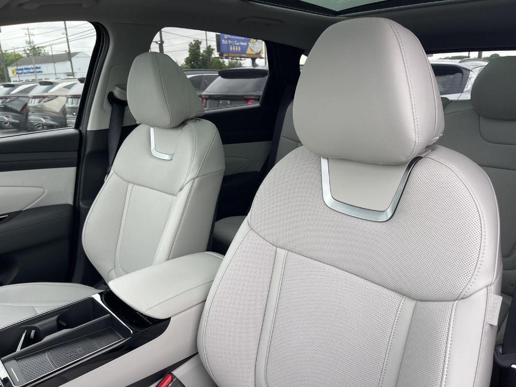 new 2025 Hyundai Tucson car, priced at $41,250