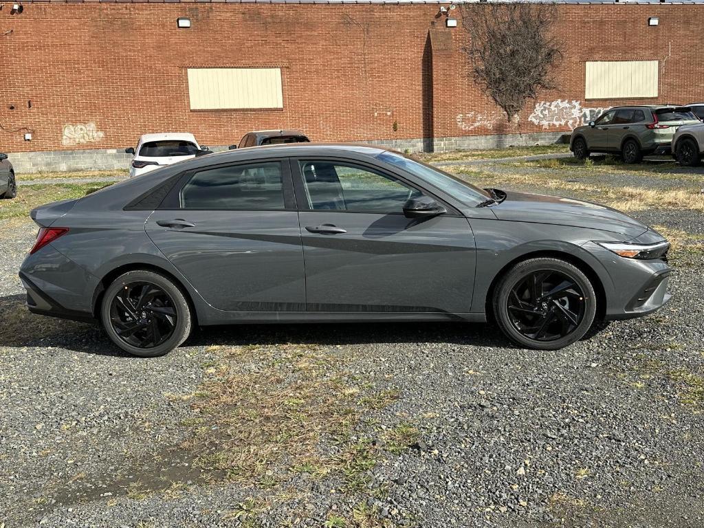 new 2026 Hyundai ELANTRA HEV car, priced at $28,728