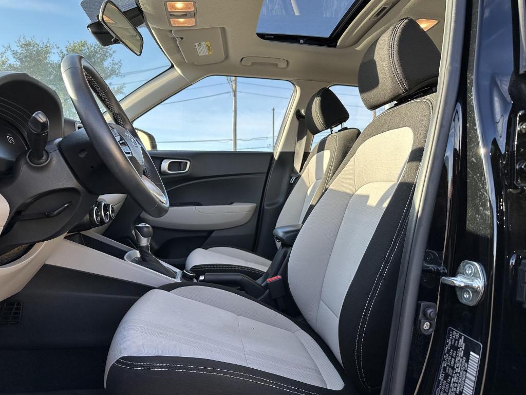 used 2024 Hyundai Venue car, priced at $19,995