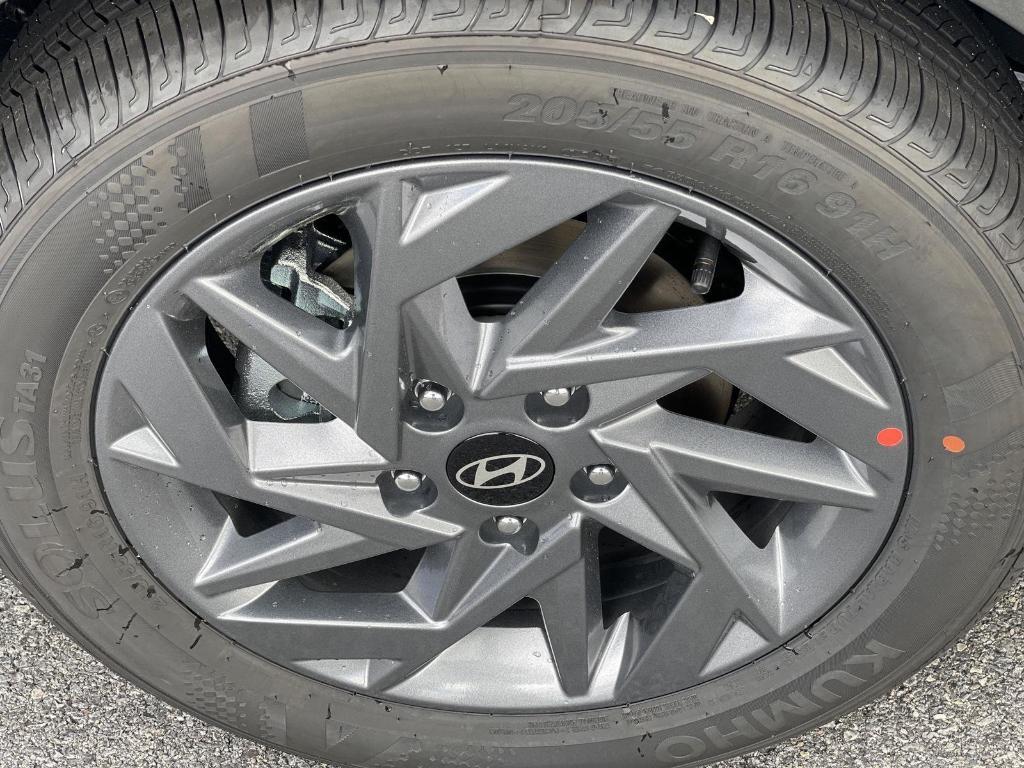 new 2025 Hyundai ELANTRA HEV car, priced at $26,697