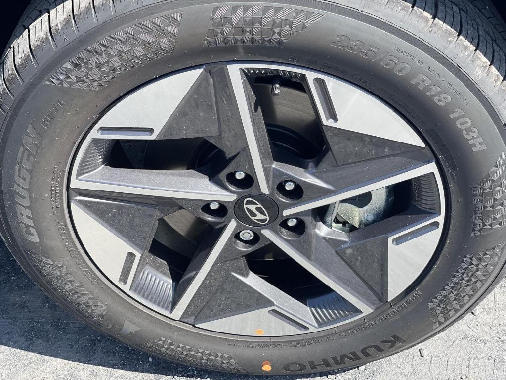 new 2025 Hyundai Tucson car, priced at $33,246