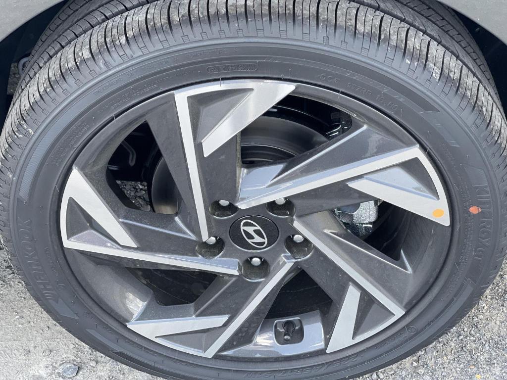 new 2025 Hyundai ELANTRA HEV car, priced at $28,607