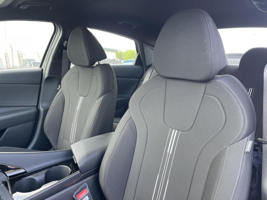 new 2025 Hyundai ELANTRA HEV car, priced at $28,607