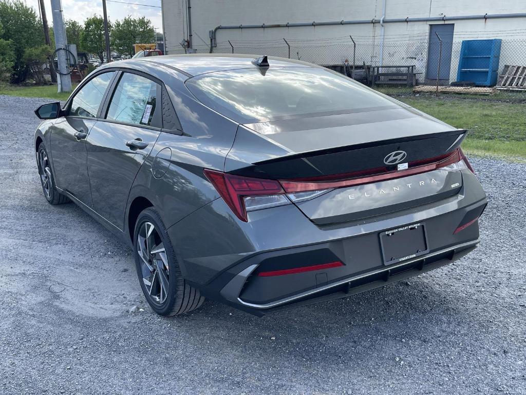 new 2025 Hyundai ELANTRA HEV car, priced at $28,607