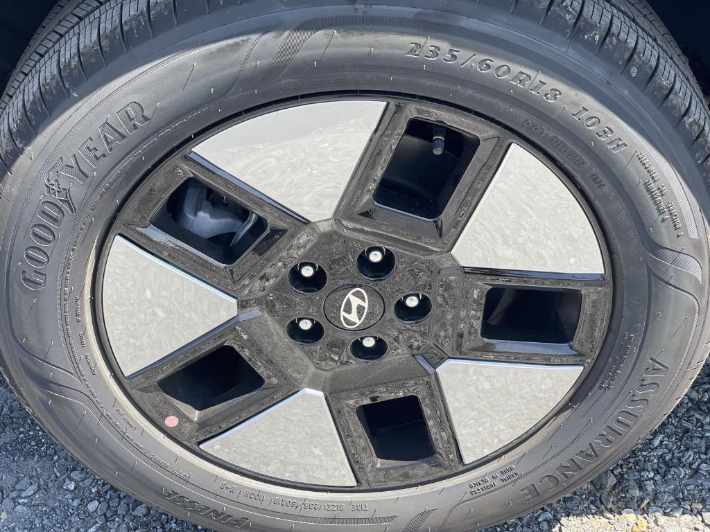 new 2026 Hyundai SANTA FE HEV car, priced at $41,852