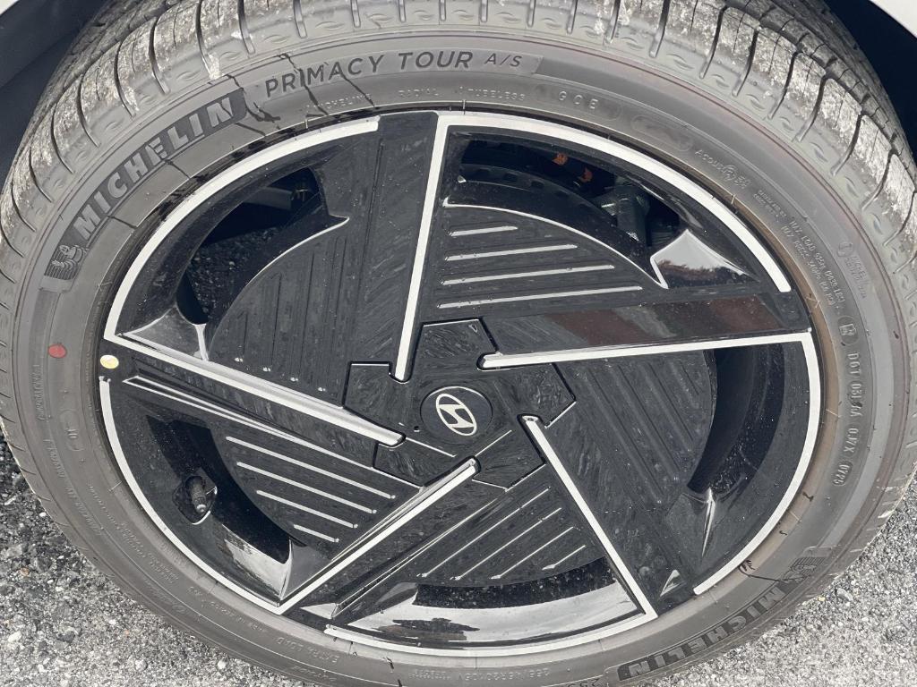 new 2025 Hyundai IONIQ 5 car, priced at $60,866