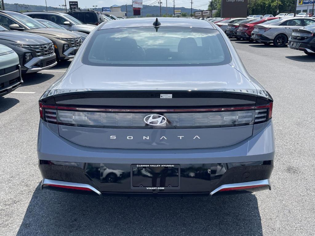 new 2025 Hyundai Sonata car, priced at $28,899